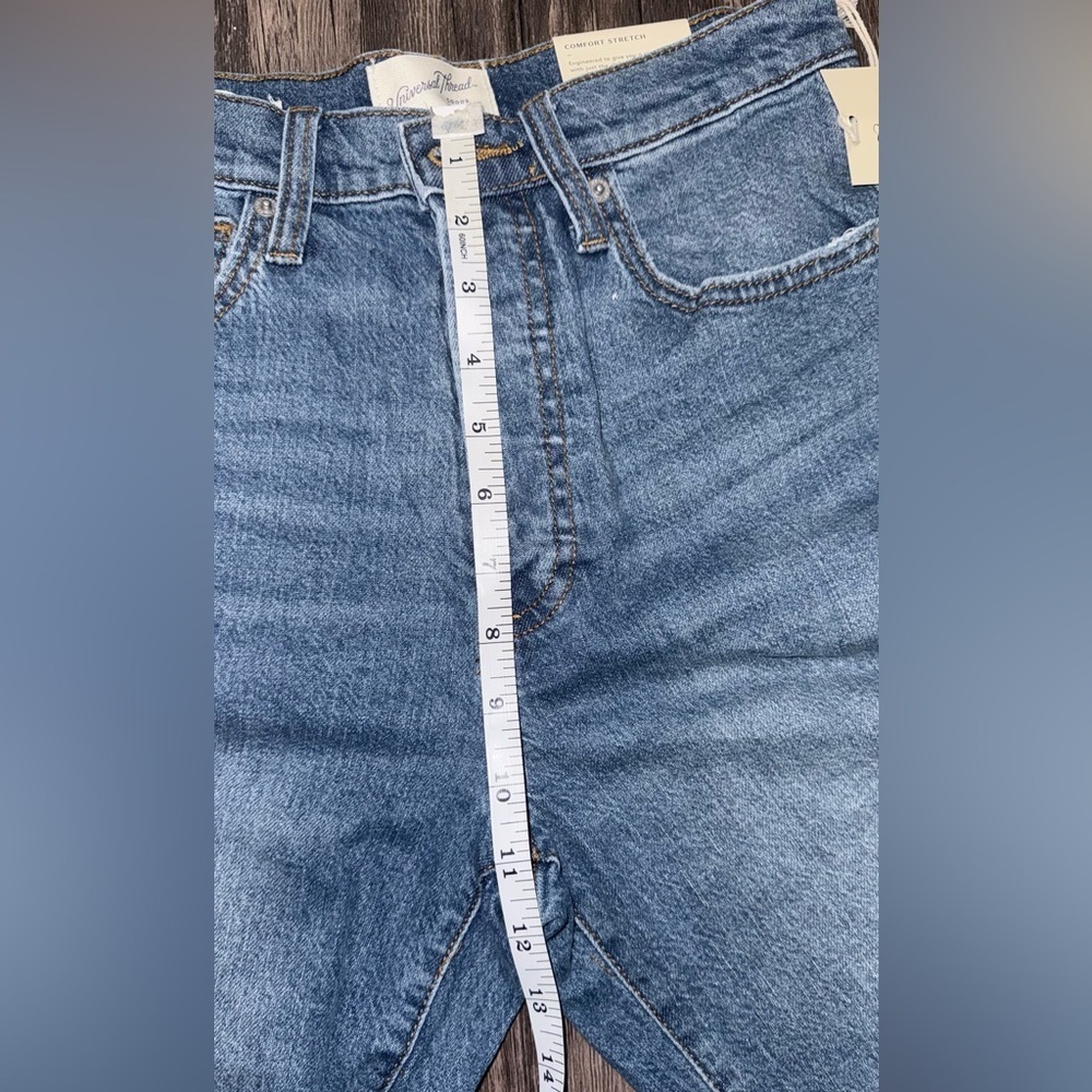 Universal Thread Women's Straight Leg Jeans in Blue - Picture 4 of 10
